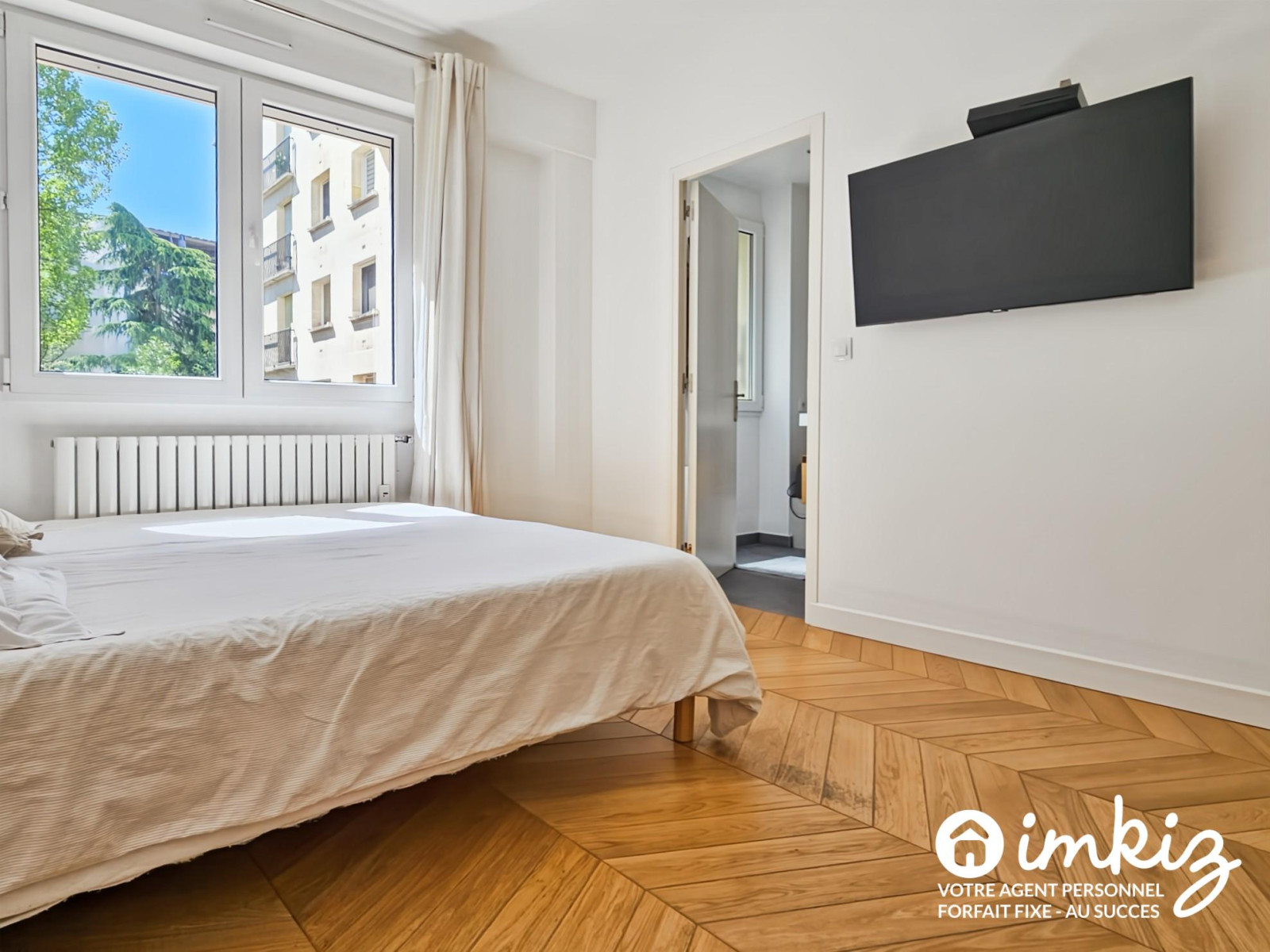 
                                                Vente
                                                 superbe 94m²-suite parentale- parking possible