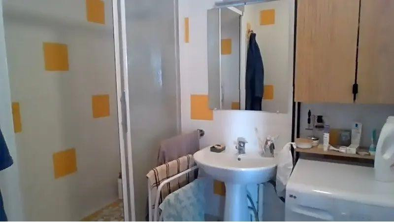 
                                                Location
                                                 Superbe appartement, calme, balcon et terrasse