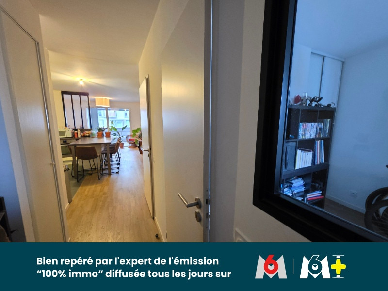 
                                                Vente
                                                 SUPERBE appartement dans immeuble récent et sécurisé sur l'ile de NANTES