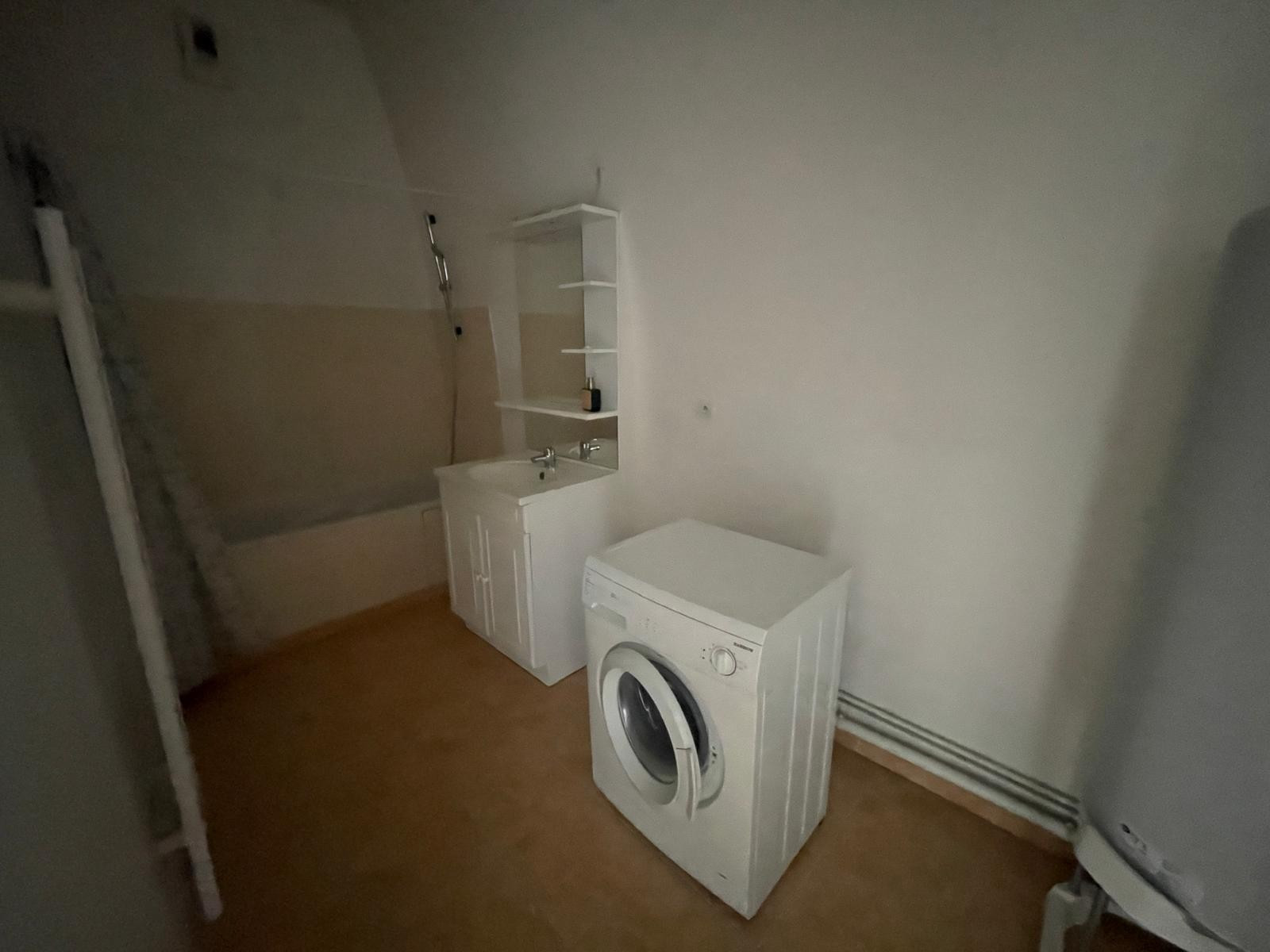 
                                                Location
                                                 Superbe appartement en coeur de ville