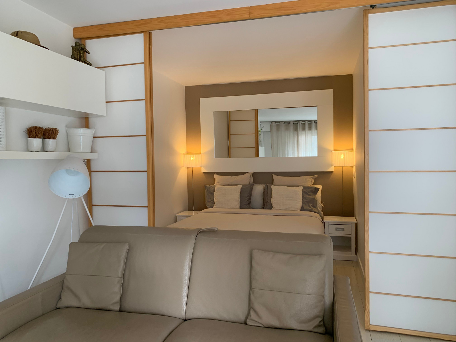 
                                                Location
                                                 Superbe appartement, idéalement situé et entièrement équipé (loyer tout inclus)