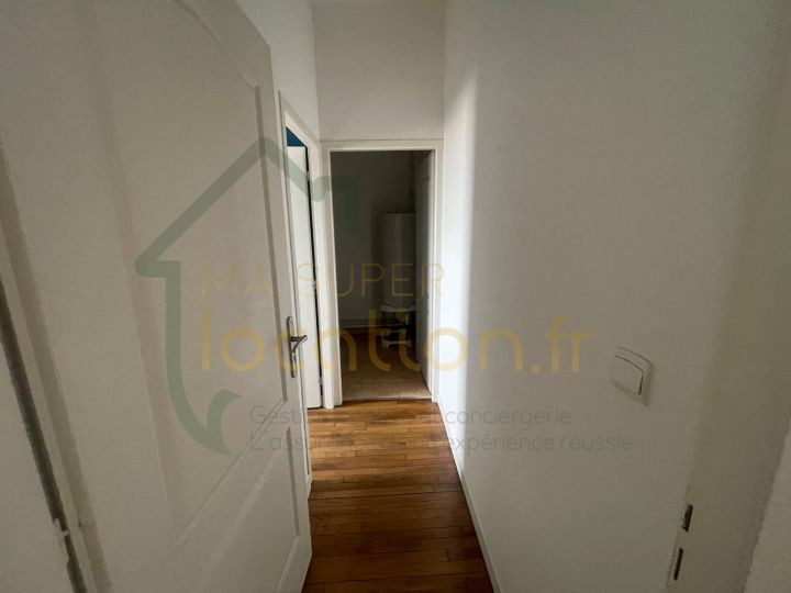 
                                                Location
                                                 Superbe appartement meublé en coeur de ville