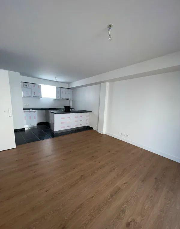 
                                                Location
                                                 Superbe appartement neuf T3 à Corbeil Essonnes