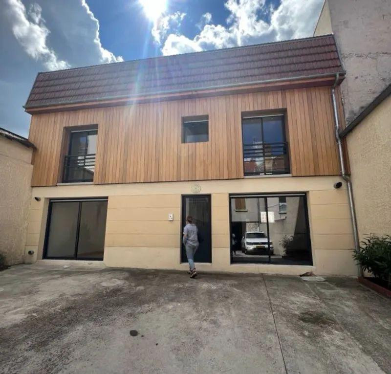 
                                                Location
                                                 Superbe appartement neuf T3 à Corbeil Essonnes
