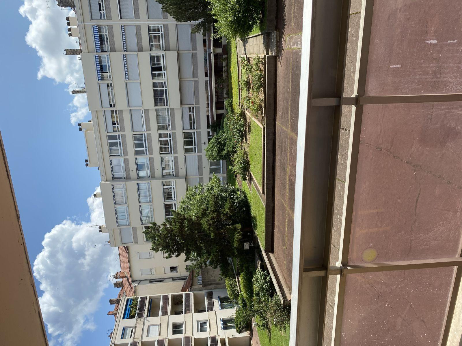 
                                                Location
                                                 Superbe Appartement rue Massena - 27m2