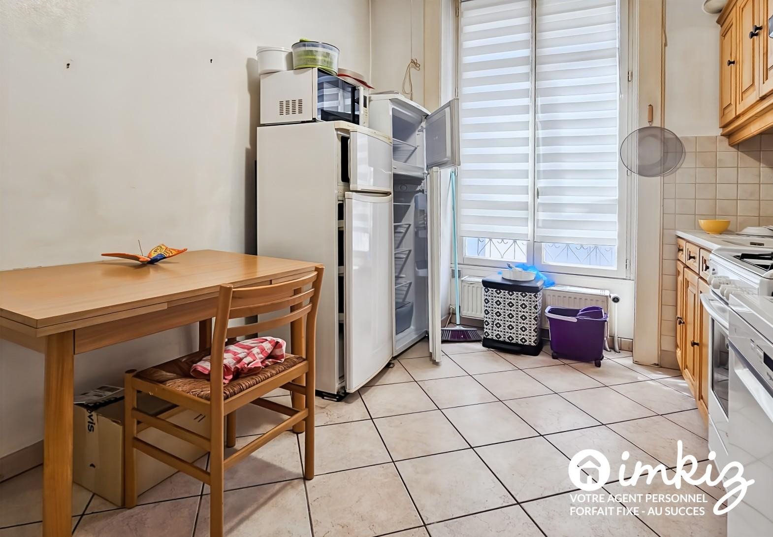 
                                                Vente
                                                 Superbe appartement T3/T4 avec balcon et vue