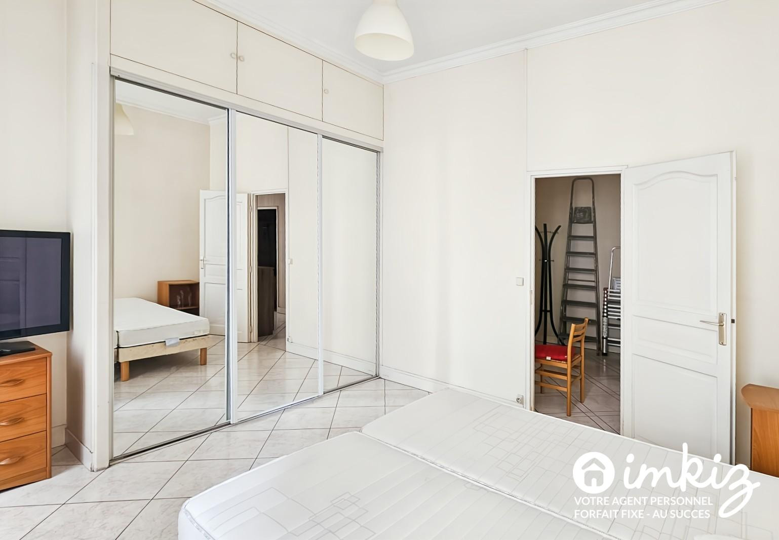 
                                                Vente
                                                 Superbe appartement T3/T4 avec balcon et vue