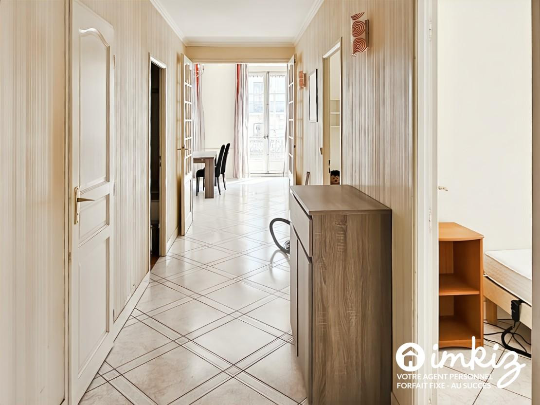 
                                                Vente
                                                 Superbe appartement T3/T4 avec balcon et vue