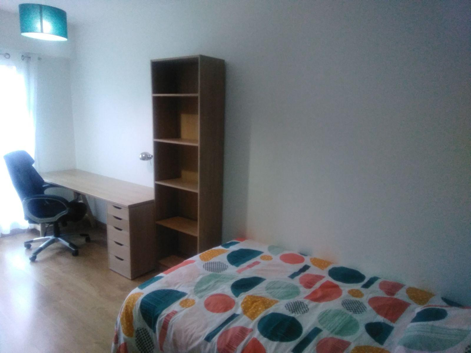 
                                                Location
                                                 Superbe appartement T4 82m²