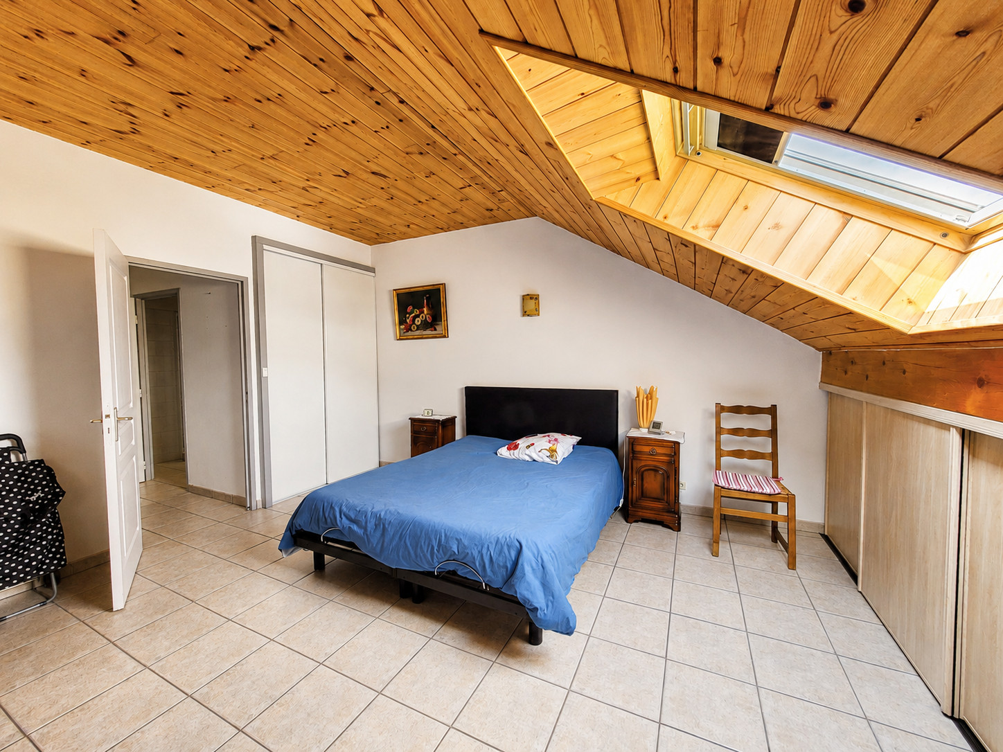 
                                                Vente
                                                 Superbe appartement T4 en duplex traversant