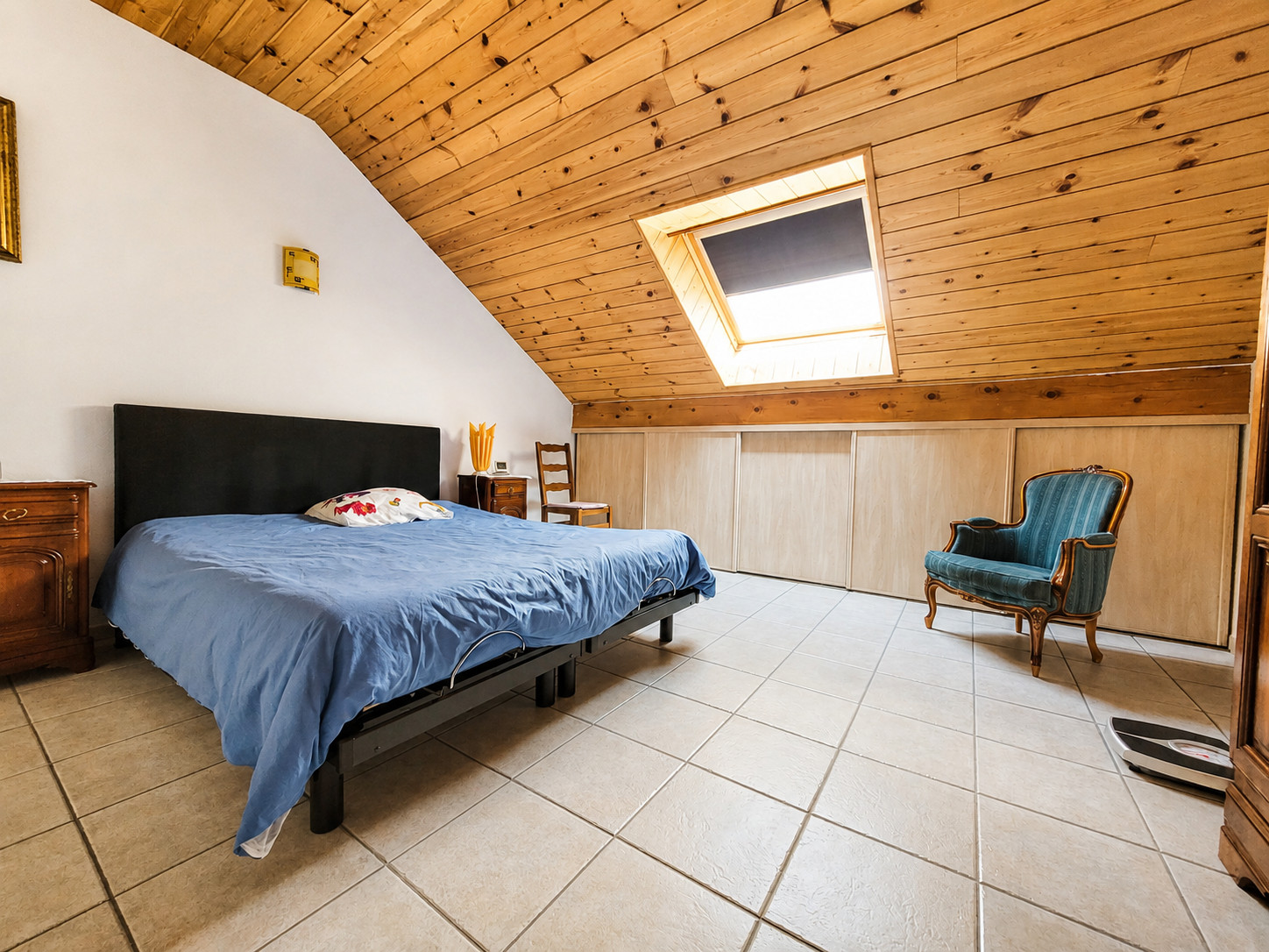 
                                                Vente
                                                 Superbe appartement T4 en duplex traversant
