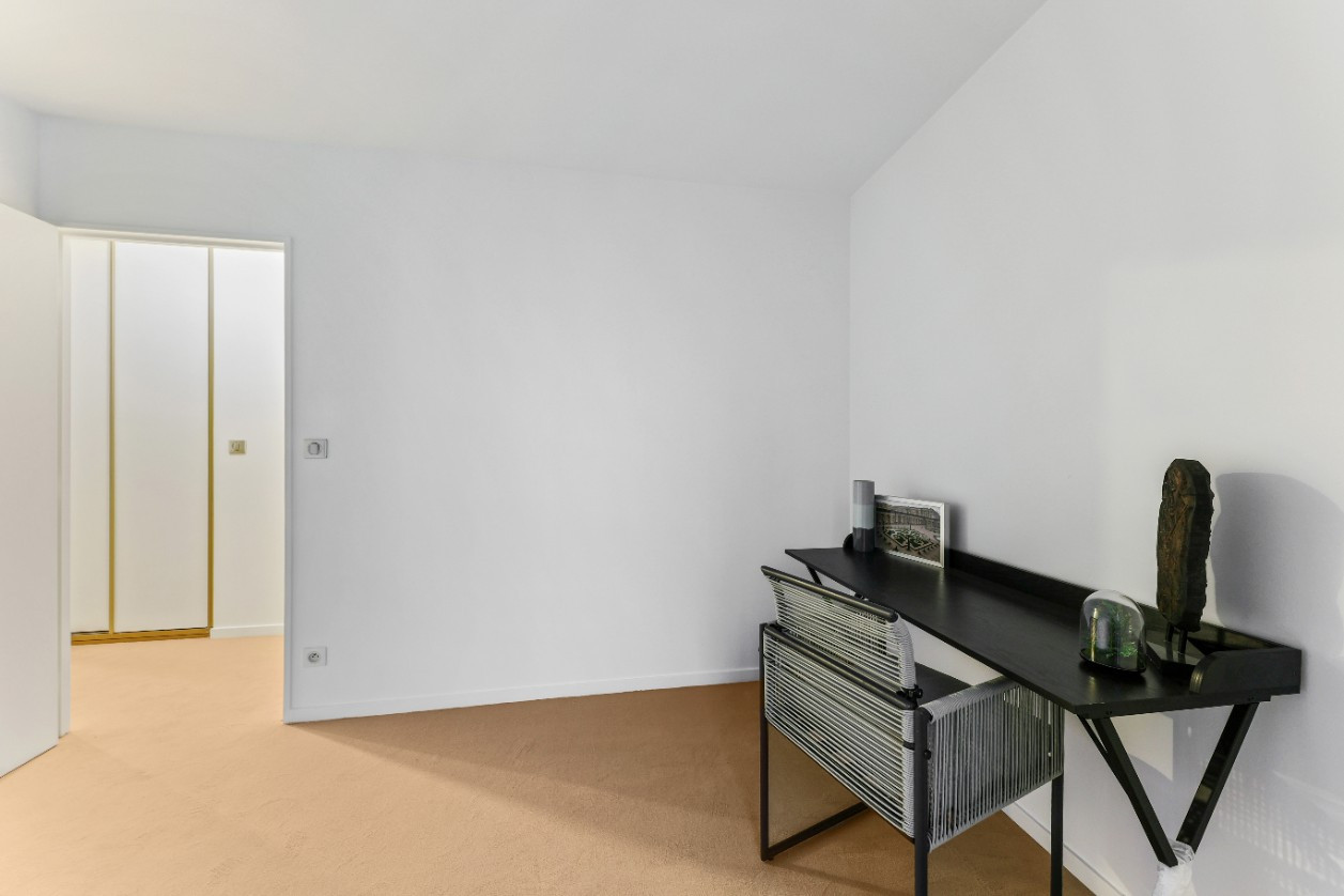 
                                                Vente
                                                 Superbe appartement T6 familial avec terrasse