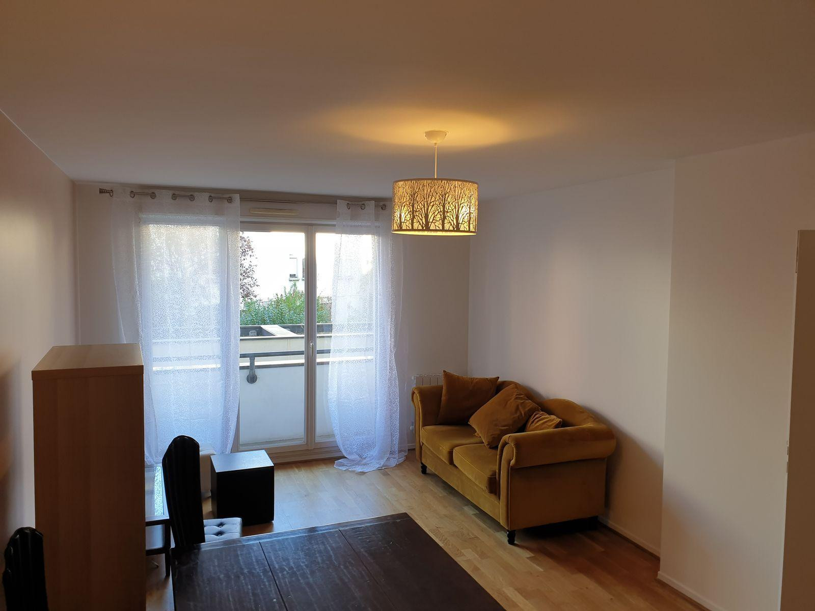 
                                                Colocation
                                                 Superbe appartement tranquille à Saint Denis