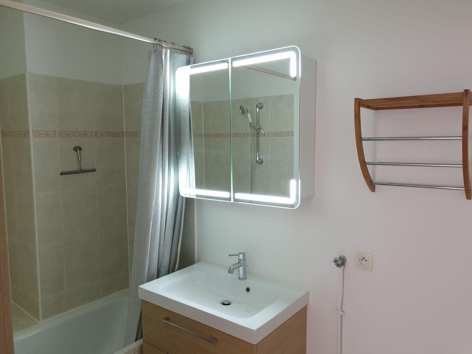 
                                                Colocation
                                                 Superbe appartement tranquille à Saint Denis