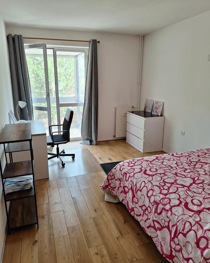 
                                                Colocation
                                                 Superbe chambre dans coloc 107m² rénovée