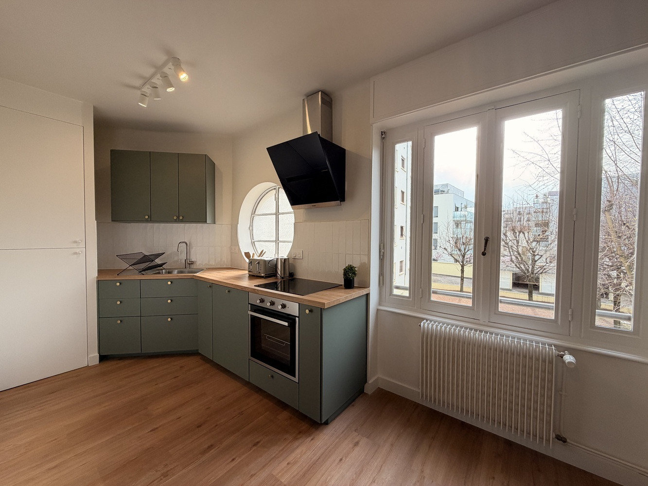 
                                                Colocation
                                                 Superbe colocation meublée, 4 chambres à LYON