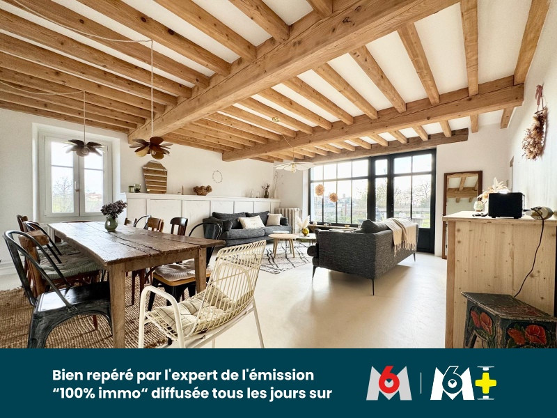 
                                                Vente
                                                 Superbe corps de ferme rénové de 352 m² sur  1393 m² de terrain