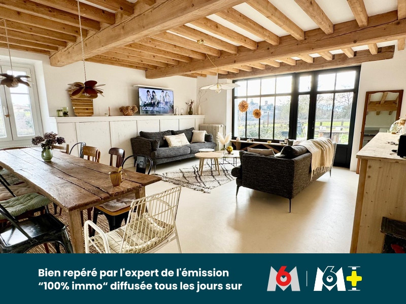 
                                                Vente
                                                 Superbe corps de ferme rénové de 352 m² sur  1393 m² de terrain