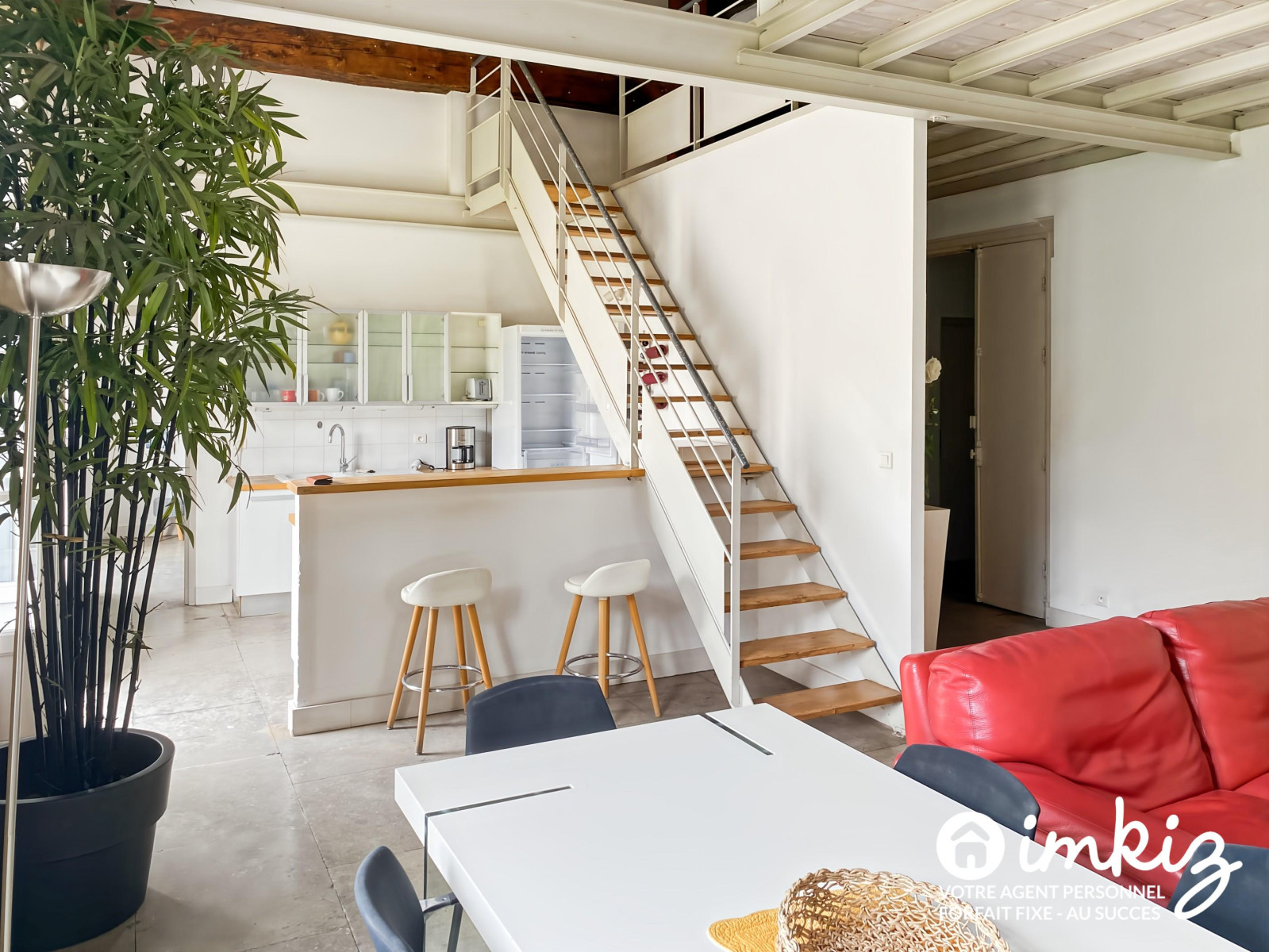 
                                                Vente
                                                 Superbe Duplex Haussmannien 4 pièces