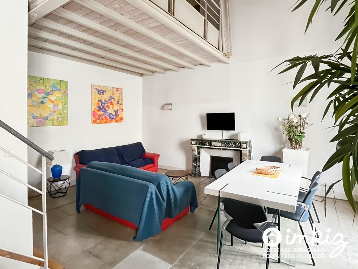
                                                Vente
                                                 Superbe Duplex Haussmannien 4 pièces