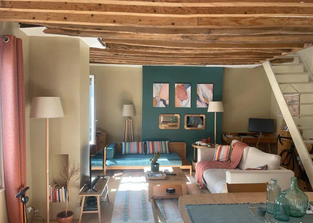 
                                                Location
                                                 Superbe et grand studio 45m² Porte Saint-Martin