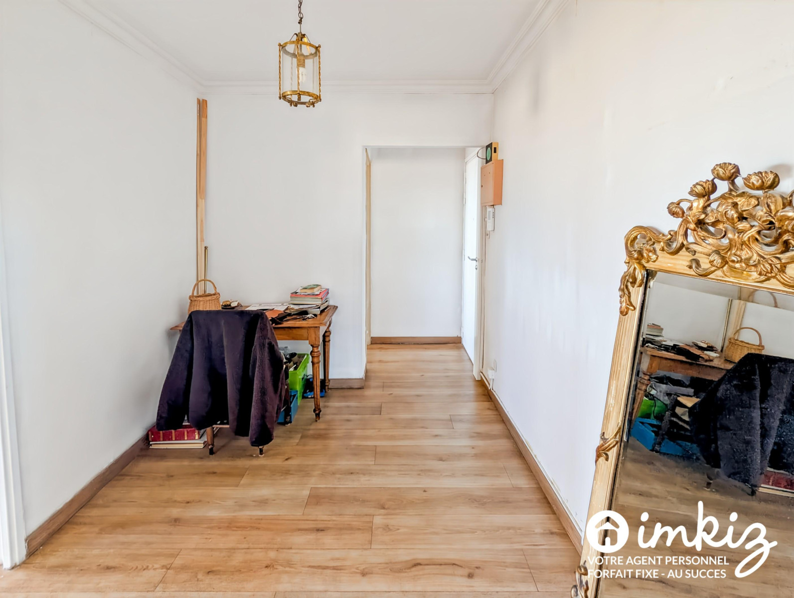 
                                                Vente
                                                 Superbe F4 avec Vue Panoramique, Piscine