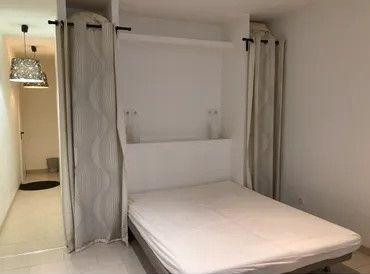 
                                                Location
                                                 Superbe loft refait à neuf 46m² bail mobilité