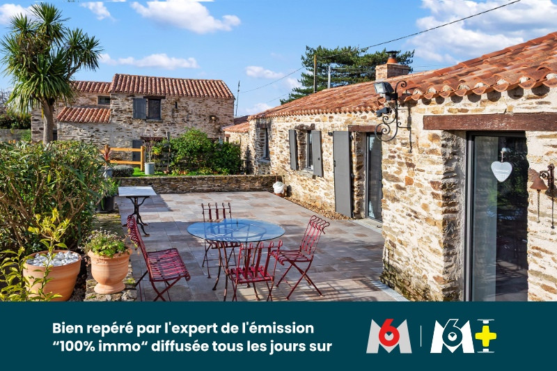 
                                                Vente
                                                 SUPERBE LONGERE en pierre + locatif