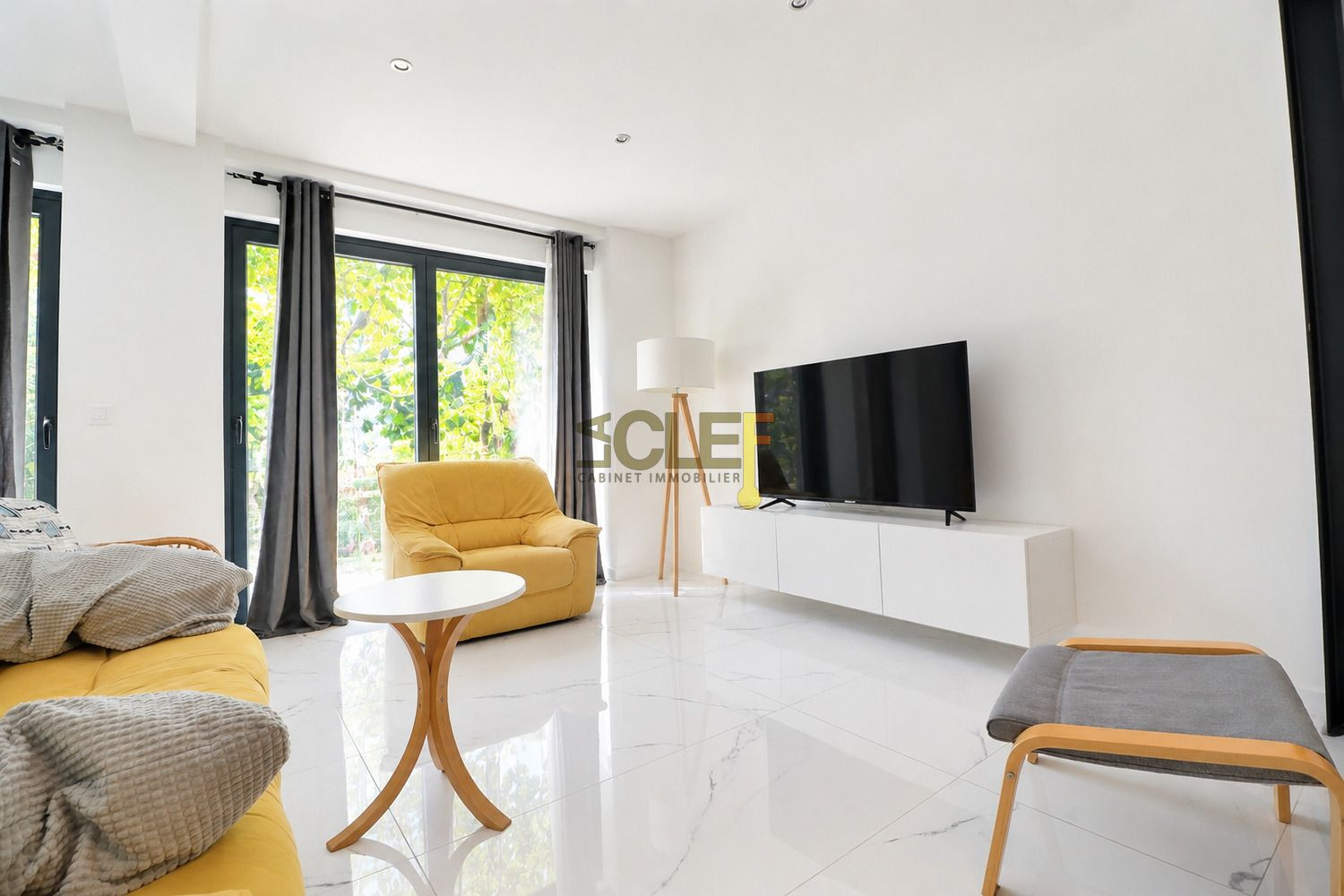 
                                                Colocation
                                                 Superbe maison 5 chambres pour colocation