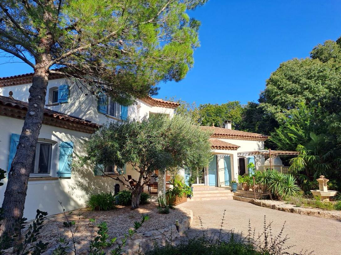 
                                                Vente
                                                 Superbe Maison à15min de la plage jouxtant Pézenas