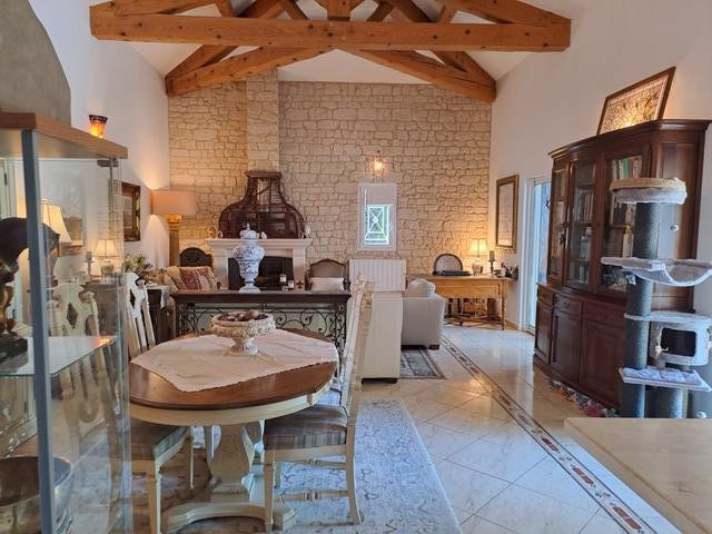 
                                                Vente
                                                 Superbe Maison à15min de la plage jouxtant Pézenas