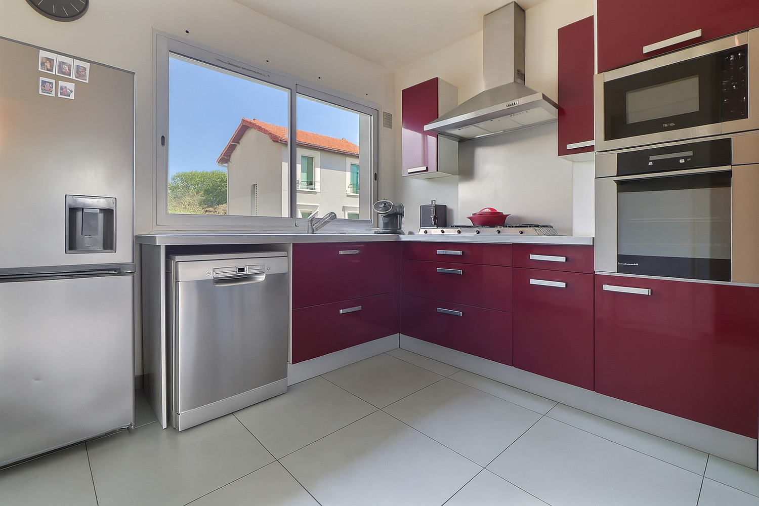 
                                                Vente
                                                 Superbe Maison avec Jardin Calme