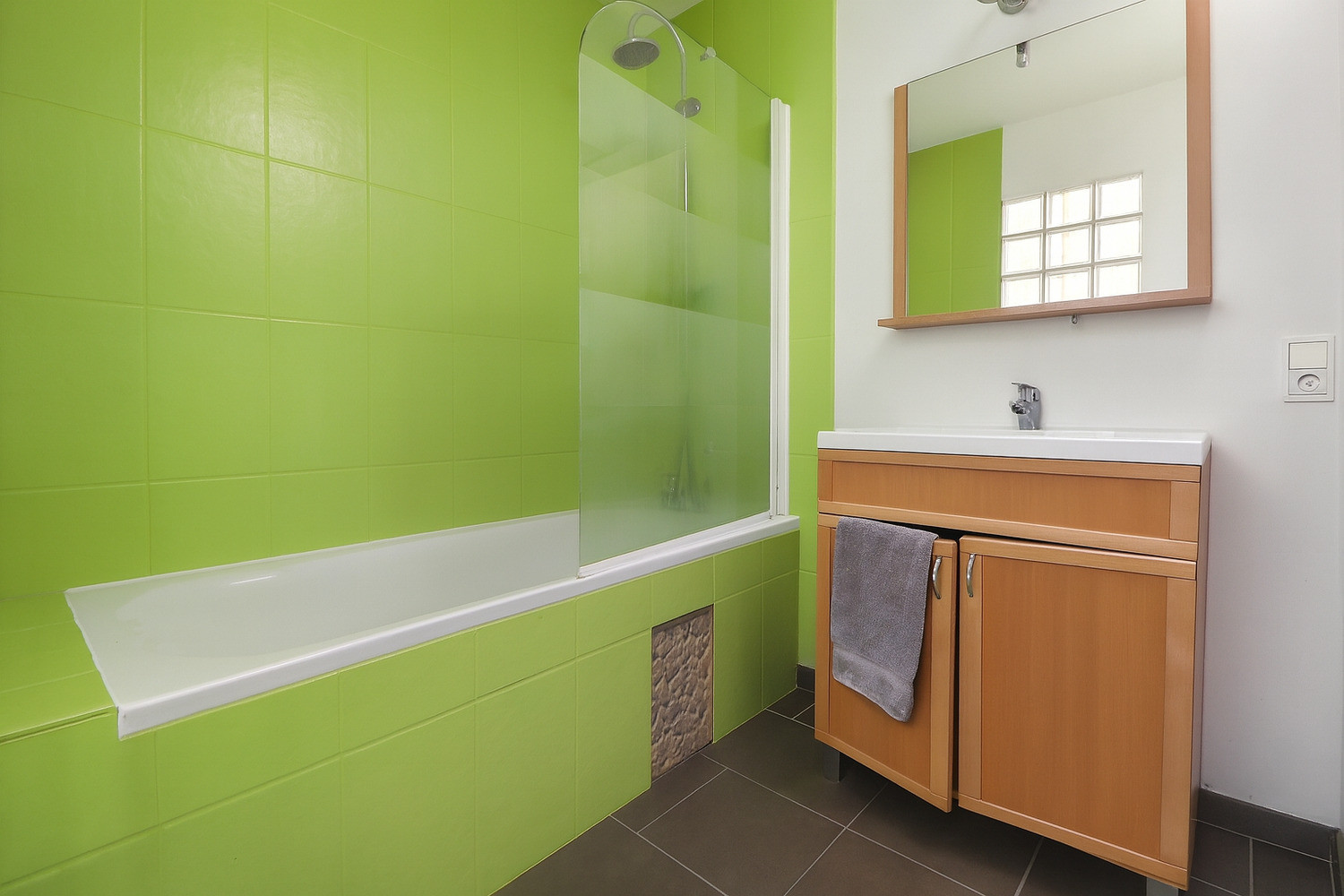 
                                                Vente
                                                 Superbe Maison avec Jardin Calme