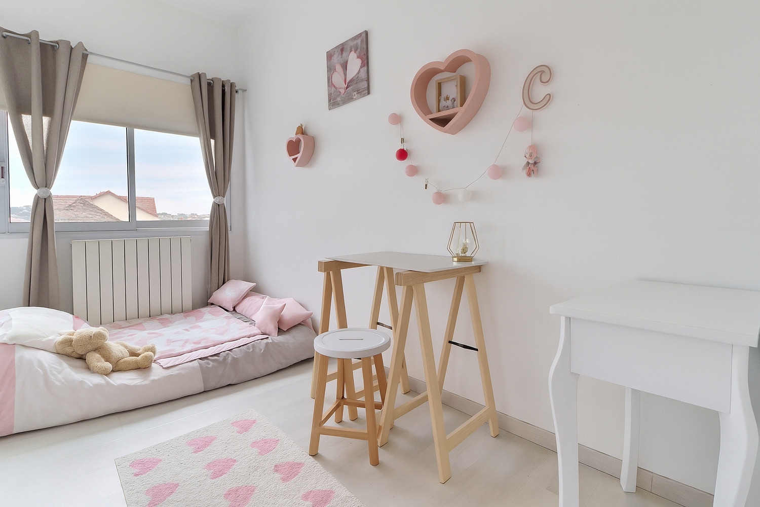 
                                                Vente
                                                 Superbe Maison avec Jardin Calme