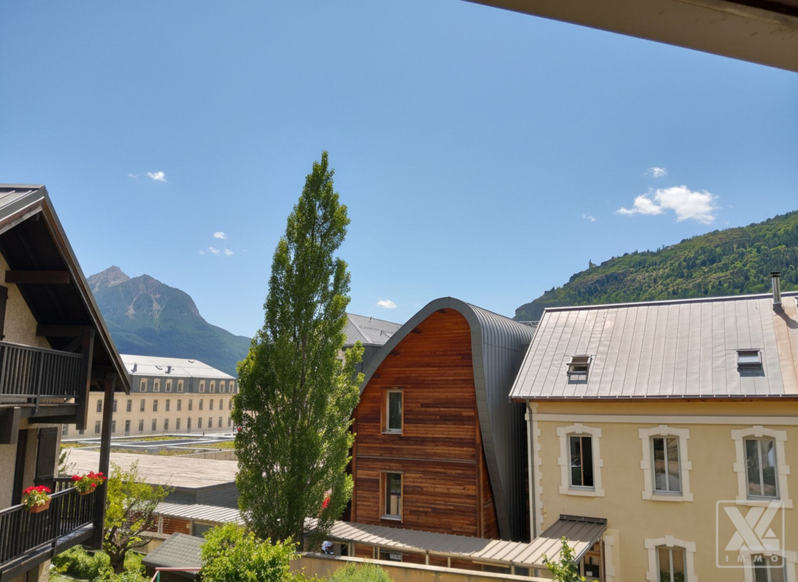
                                                Vente
                                                 Superbe maison centre ville