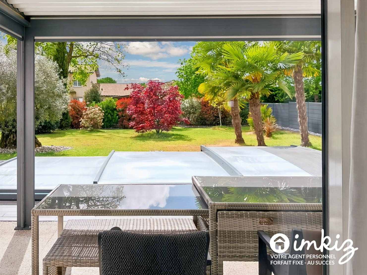 
                                                Vente
                                                 Superbe maison contemporaine avec piscine & jardin