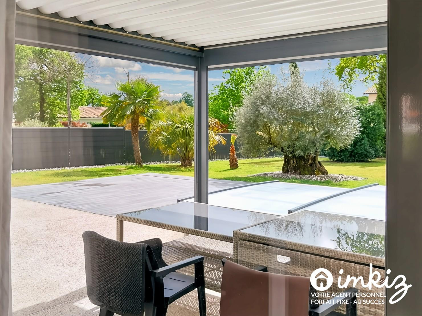 
                                                Vente
                                                 Superbe maison contemporaine avec piscine & jardin