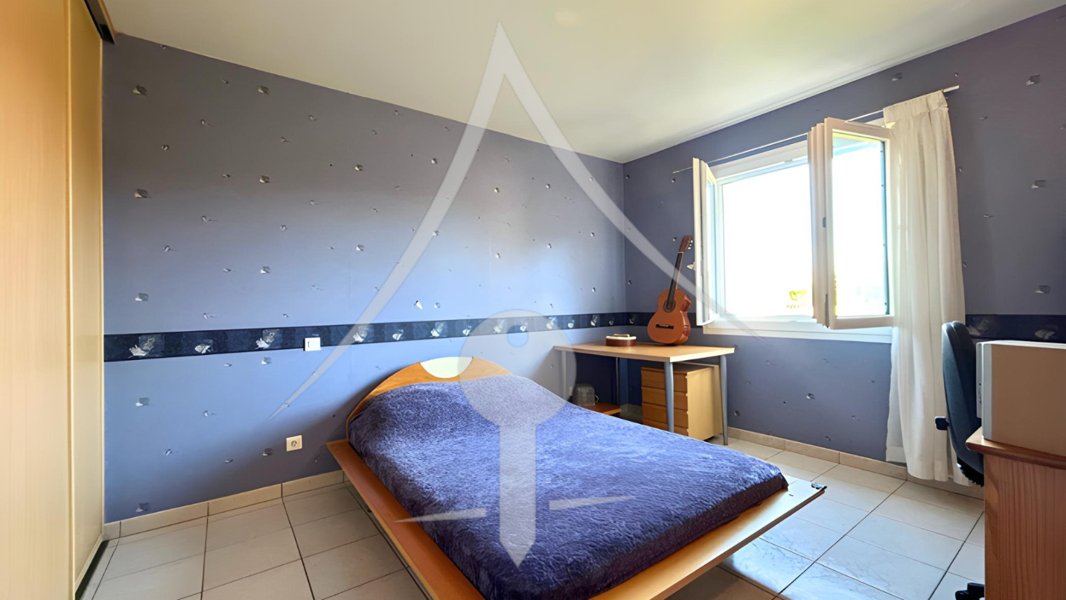 
                                                Vente
                                                 Superbe Maison d'Architecte T5 à MURET/OX
