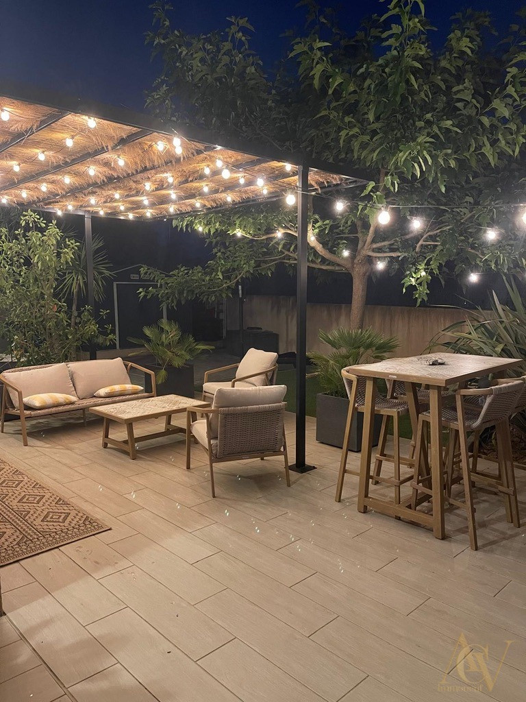 
                                                Vente
                                                 Superbe maison individuelle plain pied  avec piscine
