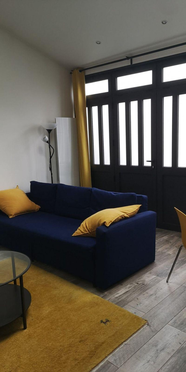 
                                                Location
                                                 Superbe maison meublée 42m² avec un jardin privé