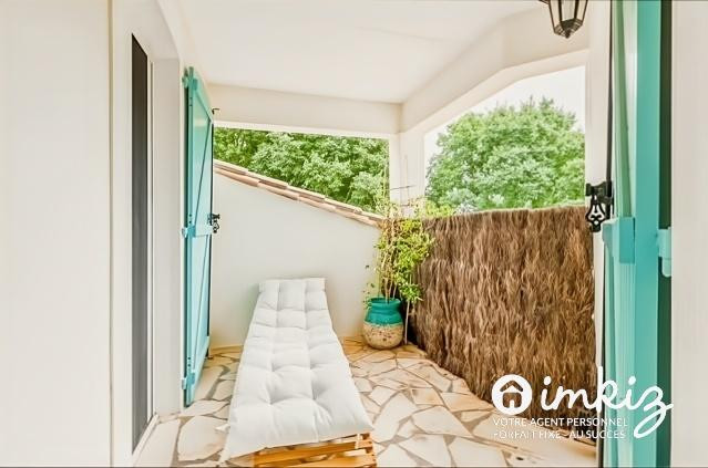 
                                                Vente
                                                 Superbe Maison Située à 10 minutes des Plages.