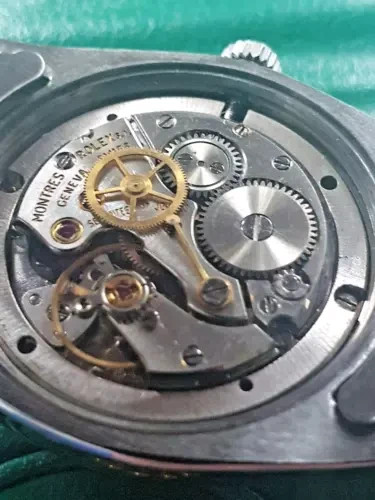 
                                                Bijoux, montres
                                                 SUPERBE MONTRE DE PRÉCISION ROLEX OYSTERDATE