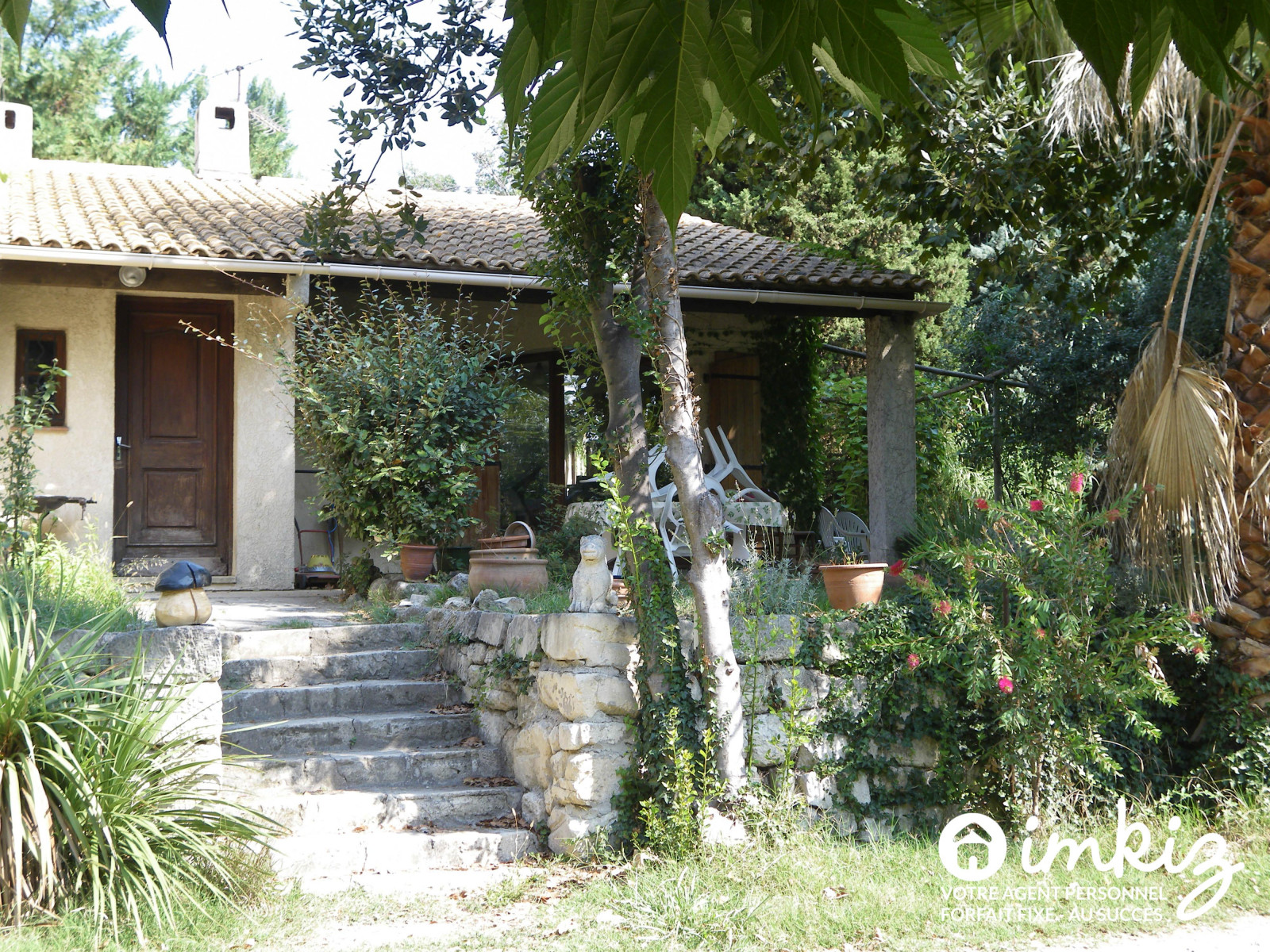 
                                                Vente
                                                 Superbe propriete + 2 logements + grand parc