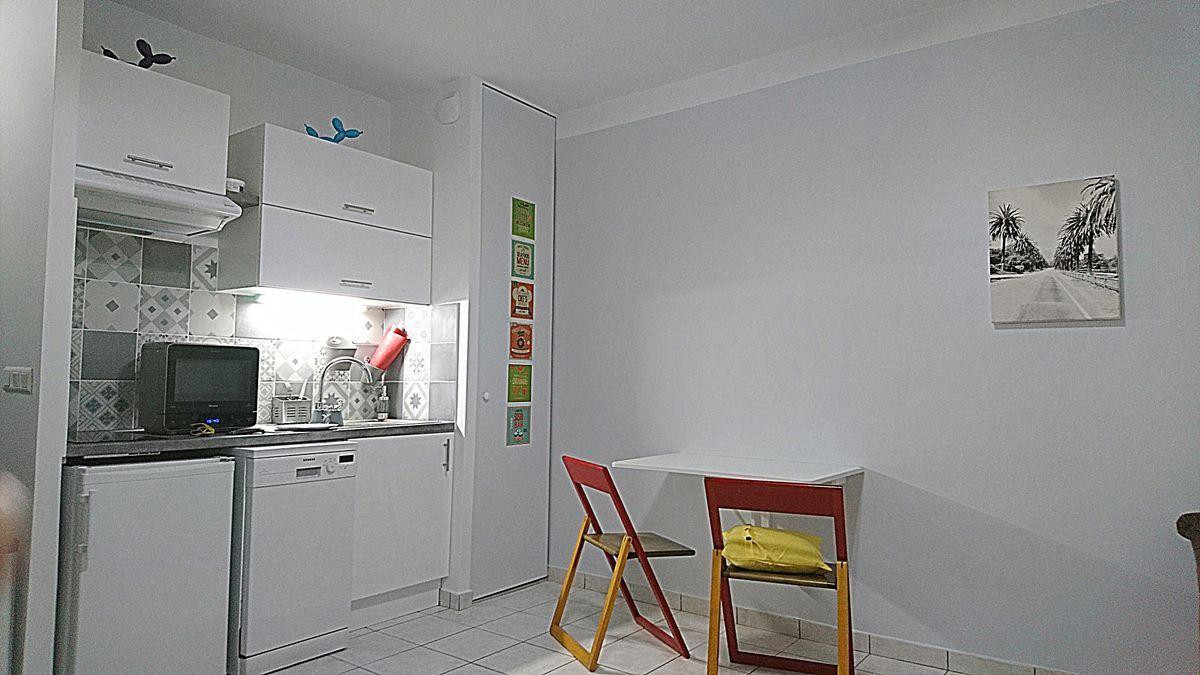 
                                                Location
                                                 Superbe studio 25 m2 avec extérieur Asnières