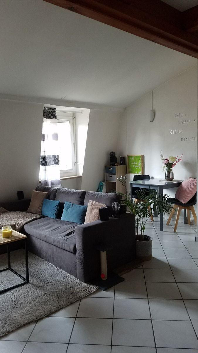 
                                                Location
                                                 Superbe studio 42 m² (dont 14 m² mezzanine)