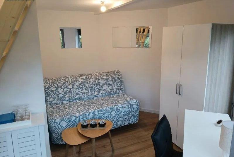 
                                                Location
                                                 Superbe studio meublé 20m² avec terrasse et jardin