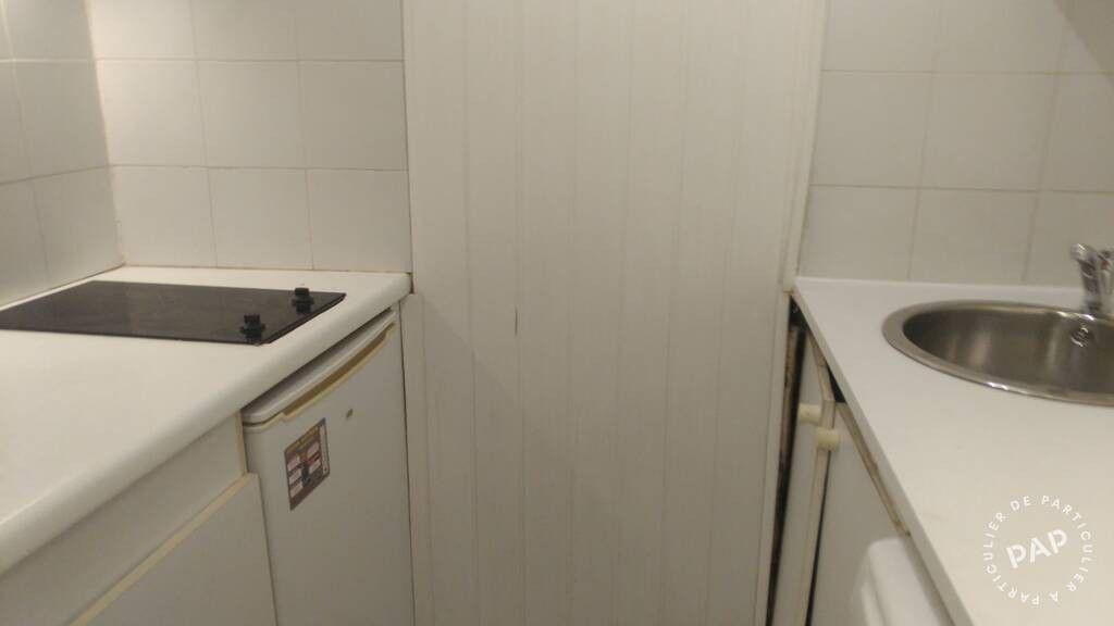 
                                                Location
                                                 Superbe studio meublé 25m² maisonnette sur cour