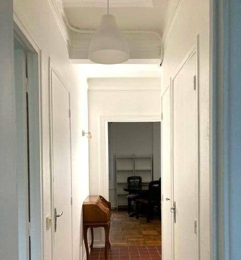 
                                                Location
                                                 Superbe studio meublé 36m² Paris 15 Plaisance