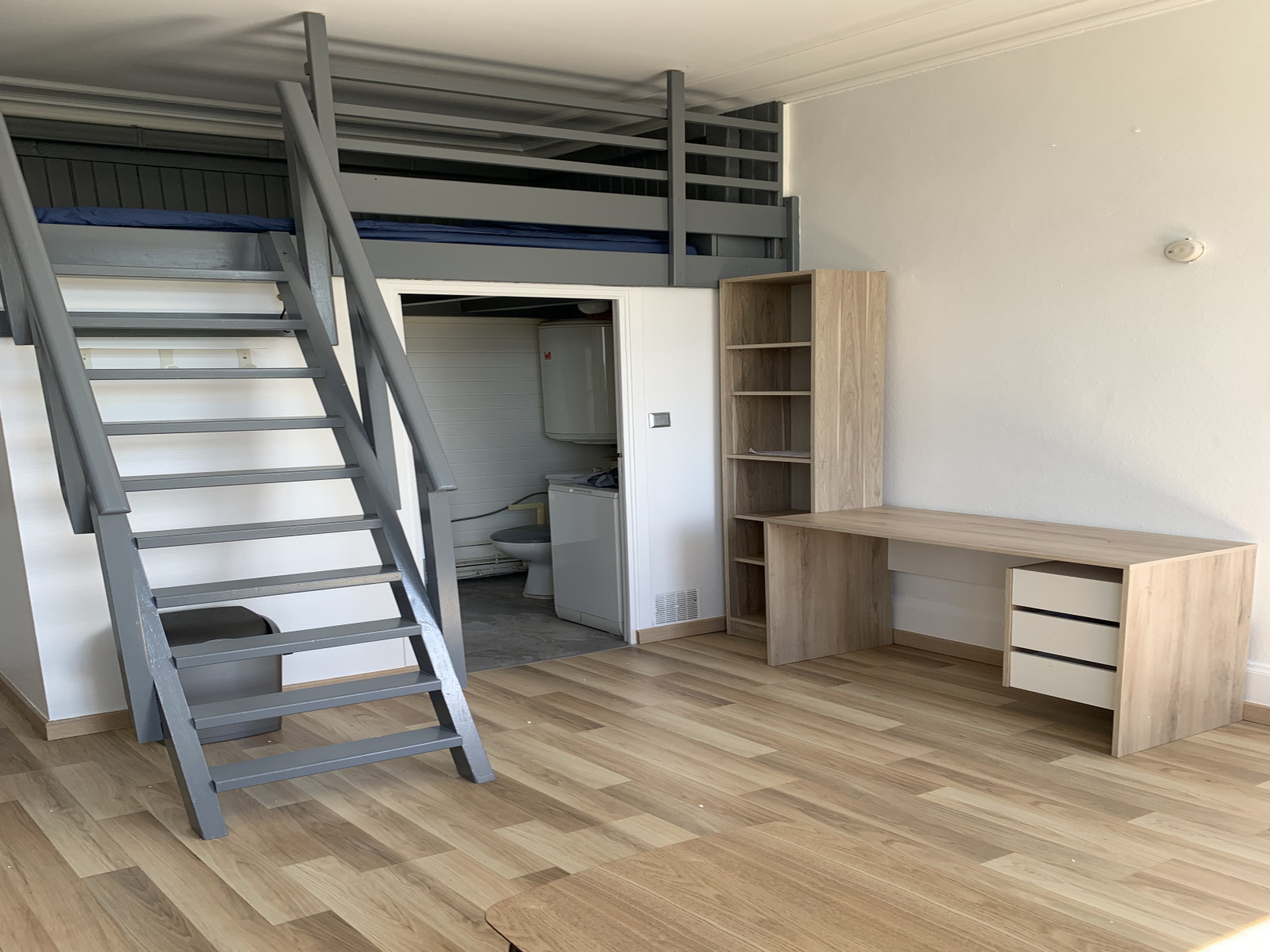 
                                                Location
                                                 Superbe Studio meublé à 5 min du centre de boulogne sur mer