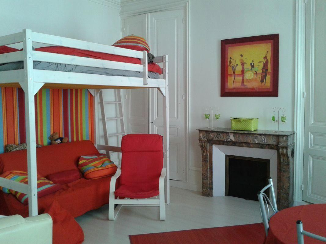 
                                                Location
                                                 Superbe T1bis meublé 33m² lumineux et idéal